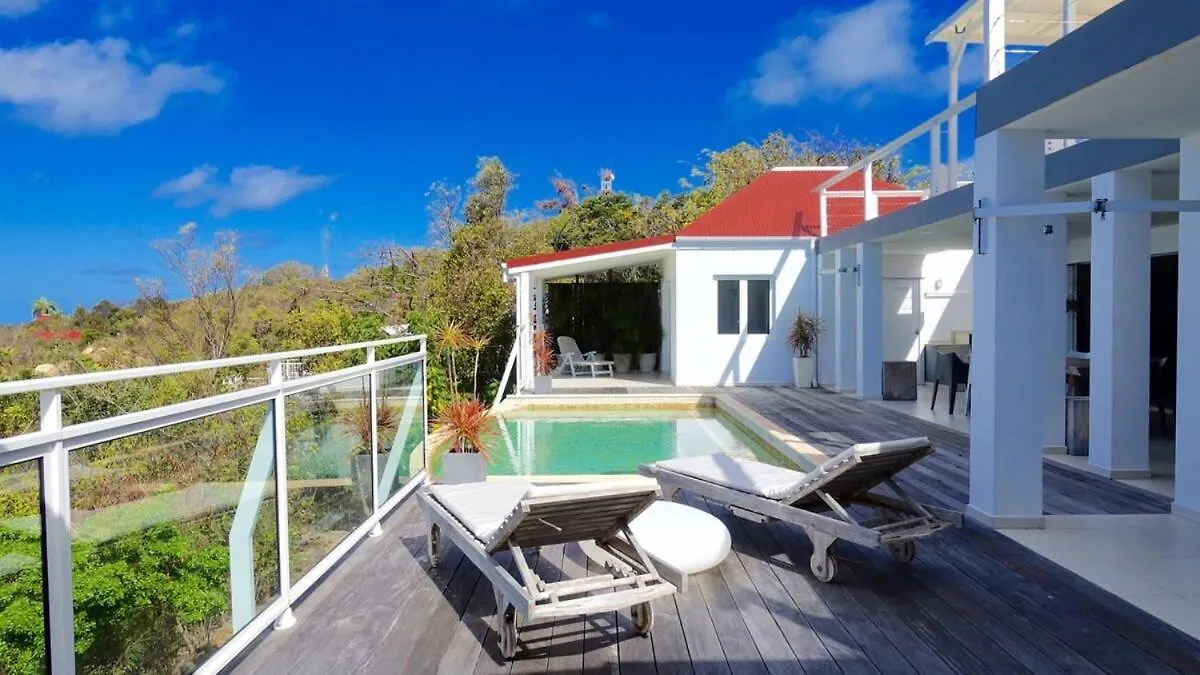Exceptional Villa on the Heights of Lurin غوستافي 0*,